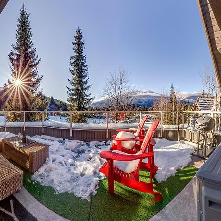 The Lookout Penthouse // A Luxe Suite In Whistler Kültér fotó