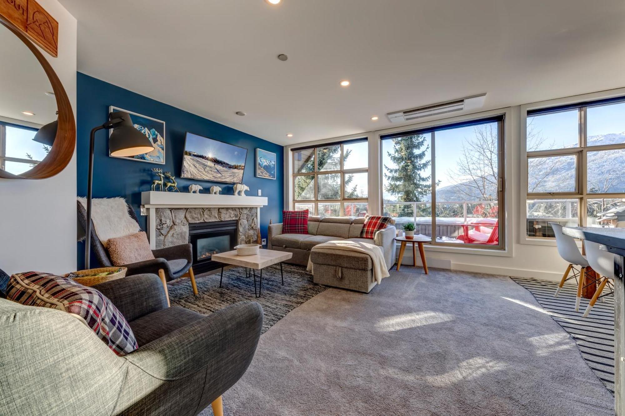 The Lookout Penthouse // A Luxe Suite In Whistler Kültér fotó