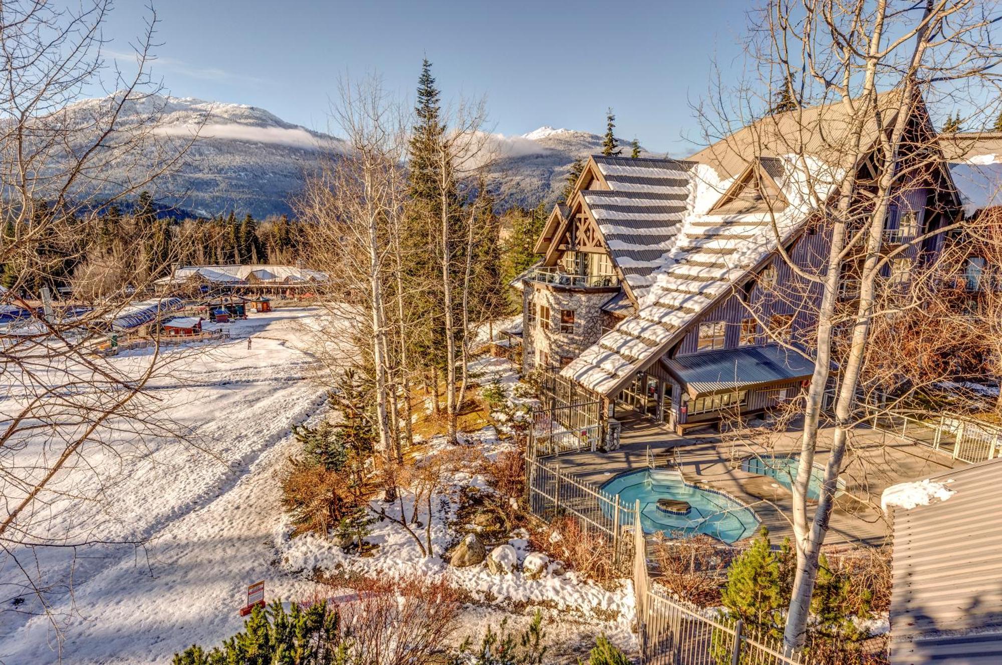 The Lookout Penthouse // A Luxe Suite In Whistler Kültér fotó