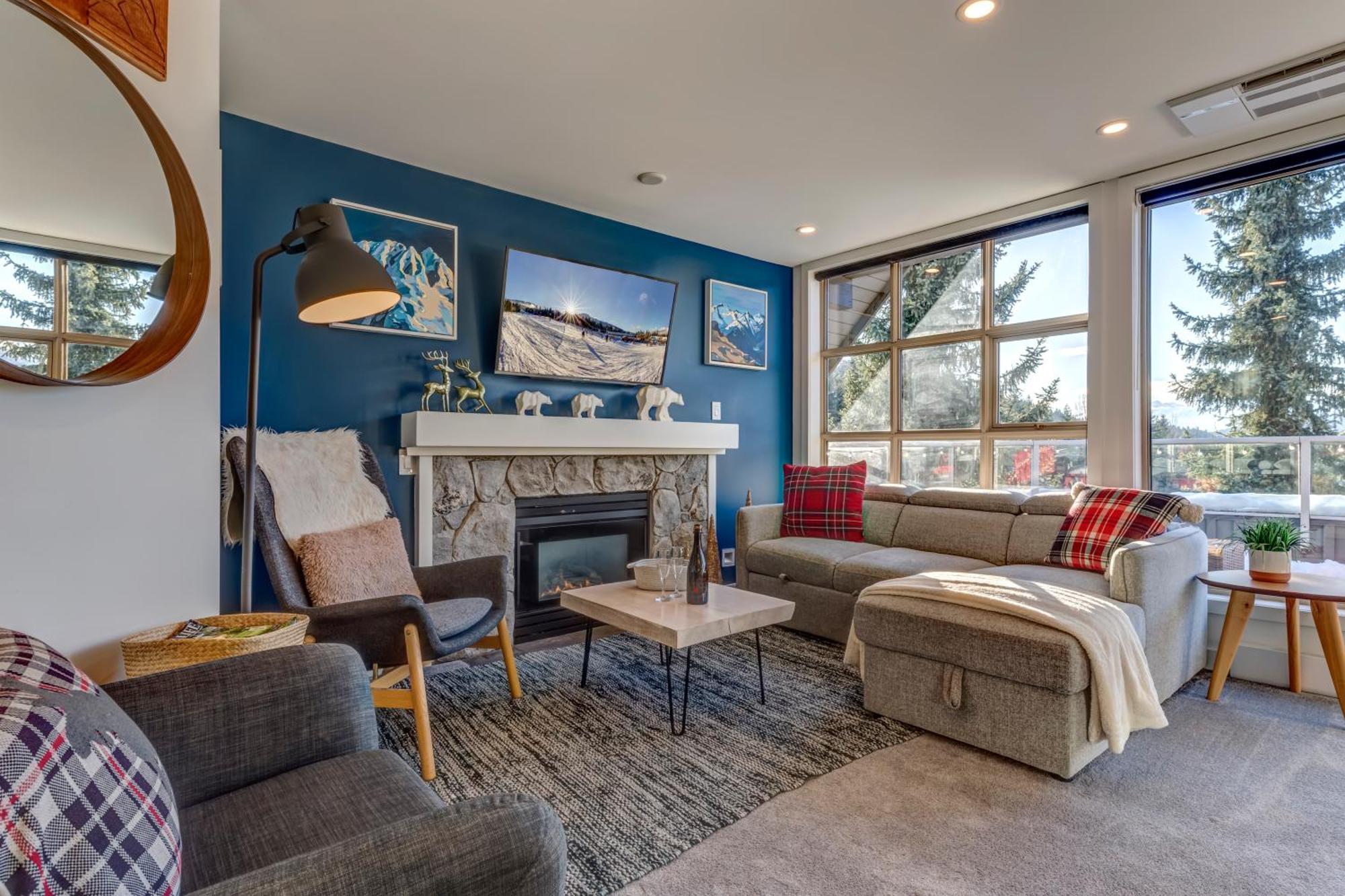 The Lookout Penthouse // A Luxe Suite In Whistler Kültér fotó