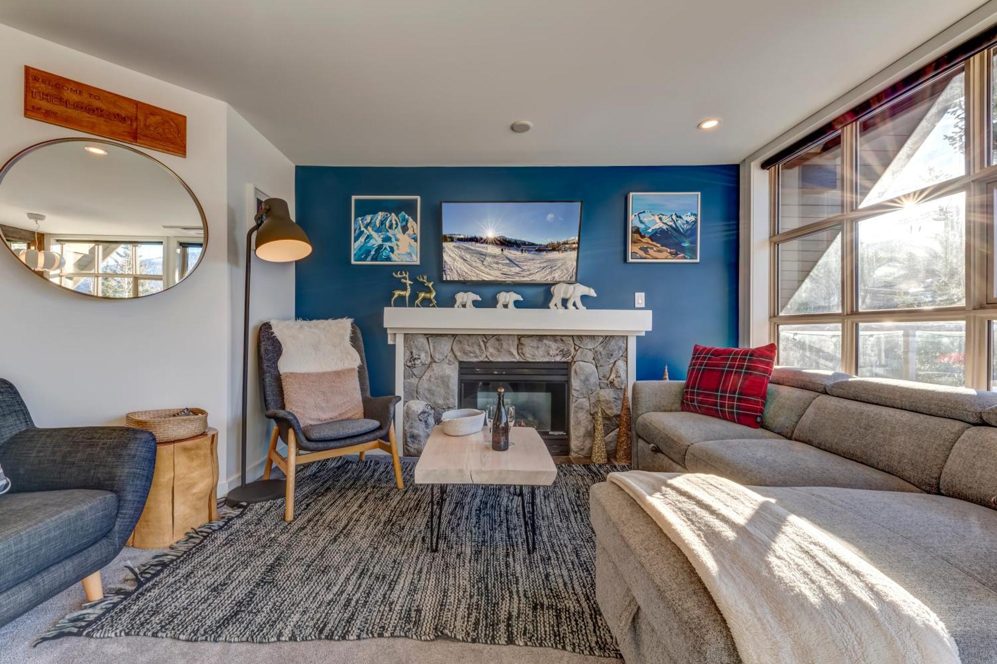 The Lookout Penthouse // A Luxe Suite In Whistler Kültér fotó
