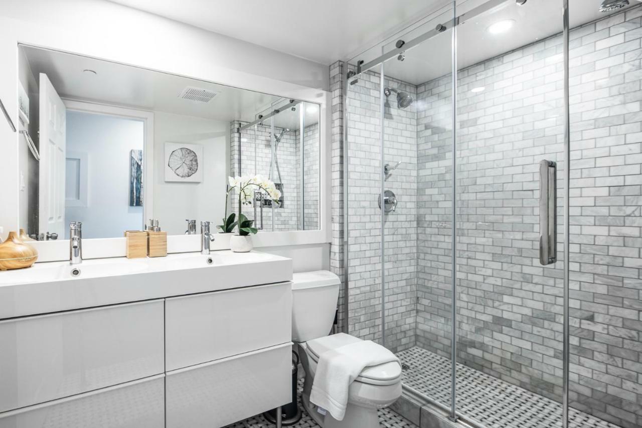The Lookout Penthouse // A Luxe Suite In Whistler Kültér fotó
